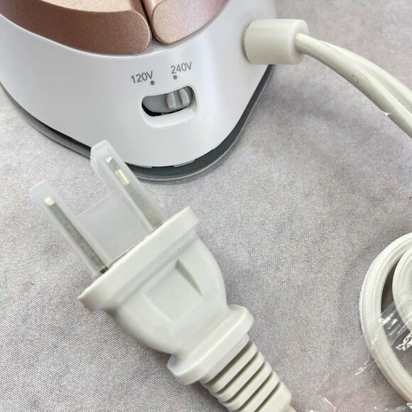 Newbealer Travel Iron Mini Iron with Dual Voltage-220V/120V Compact Dry Iron - Picture 4 of 10